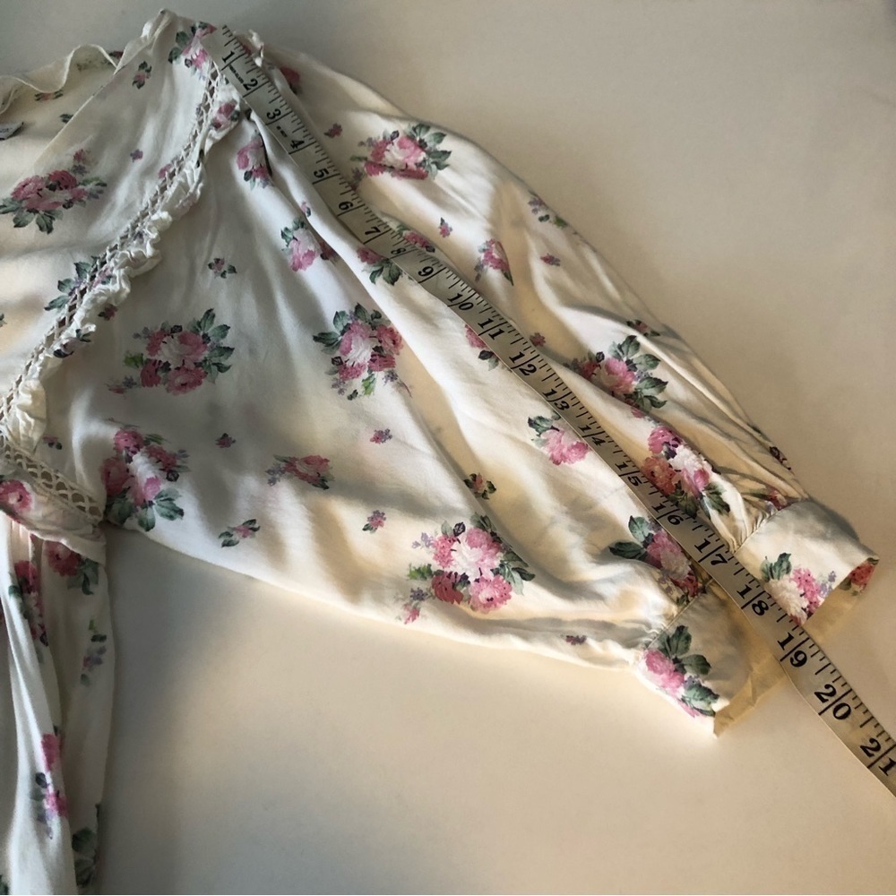 asos floral mini romantic print puff sleeve dress embroidery V-neck button front - Picture 5 of 16